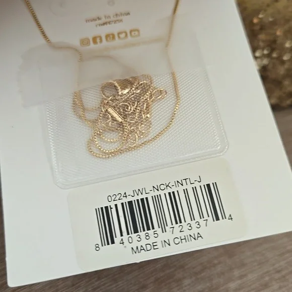 NEW Simply Southern Gold J Initial Necklace - Picture 3 of 4